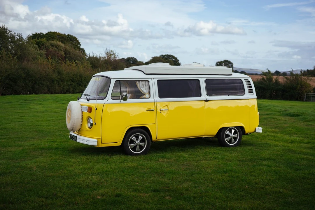 1972 Volkswagen Bay-Window Camper - Image 16 of 30