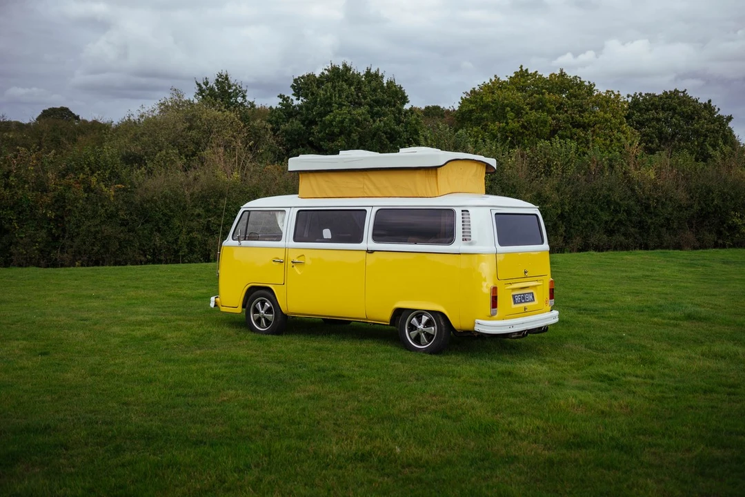 1972 Volkswagen Bay-Window Camper - Image 5 of 30