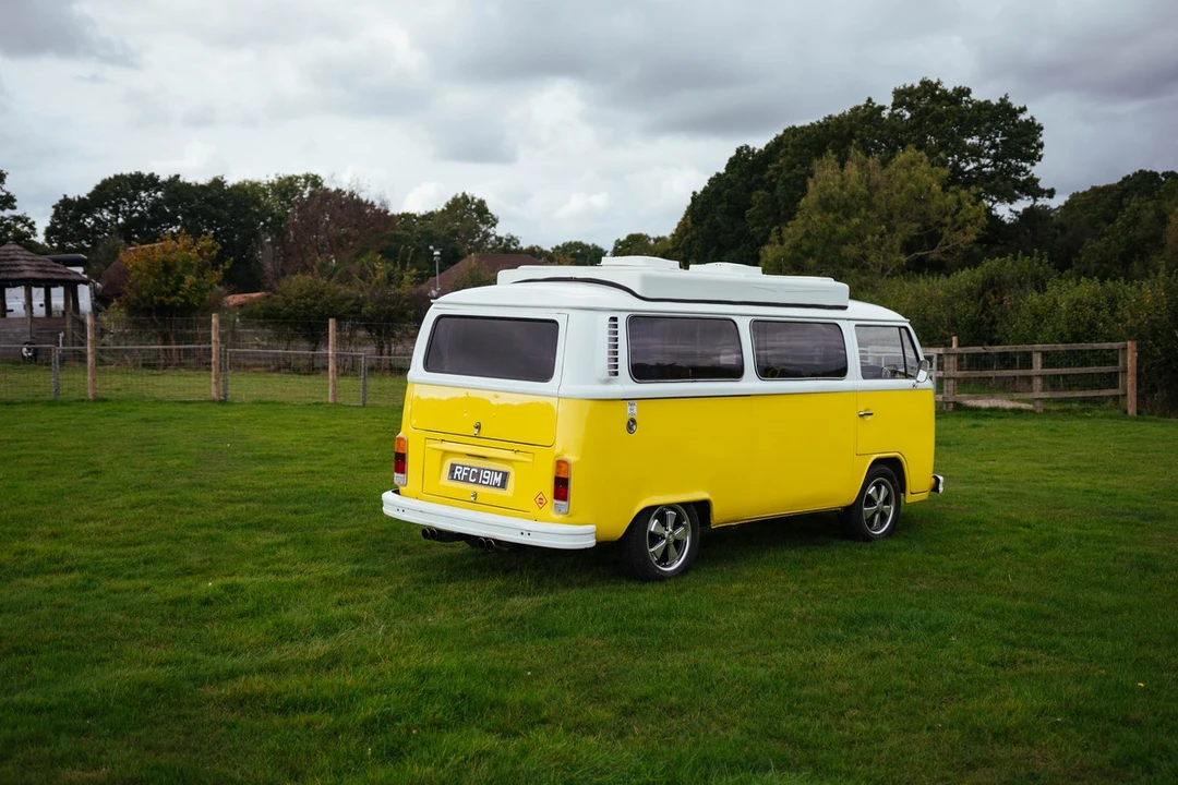 1972 Volkswagen Bay-Window Camper - Image 12 of 30