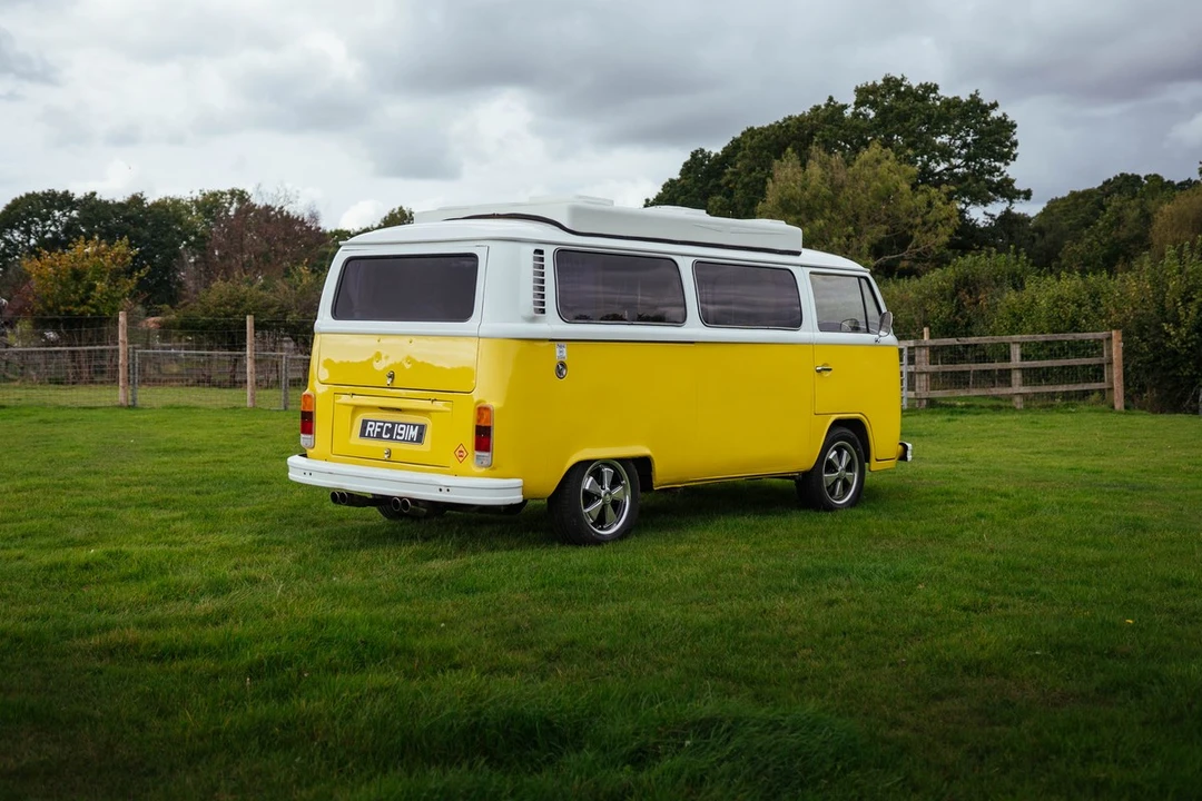 1972 Volkswagen Bay-Window Camper - Image 11 of 30
