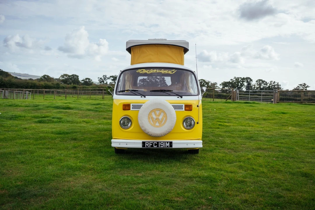 1972 Volkswagen Bay-Window Camper - Image 8 of 30