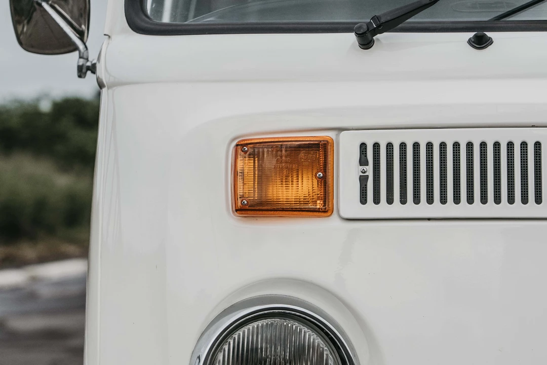 1974 Volkswagen Bay-Window Bus - Image 26 of 31