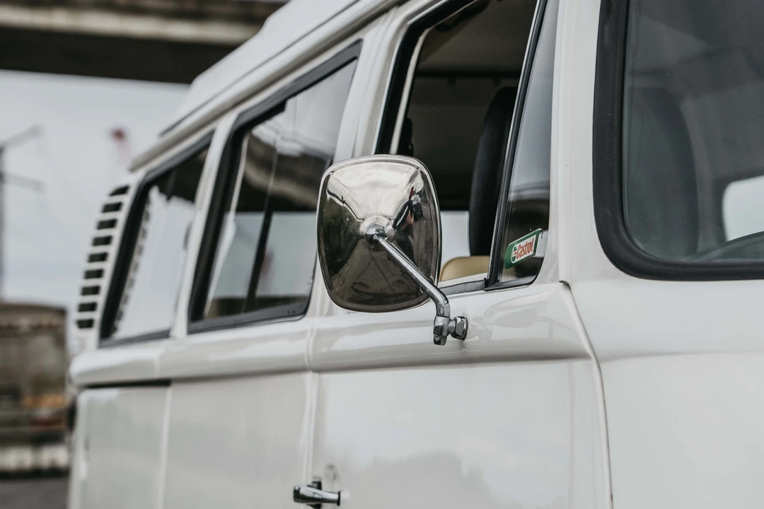 1974 Volkswagen Bay-Window Bus - Image 30 of 31