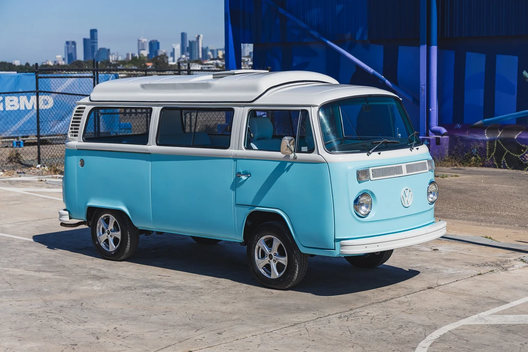 1974 Volkswagen Bay-Window Bus - Image 17 of 31