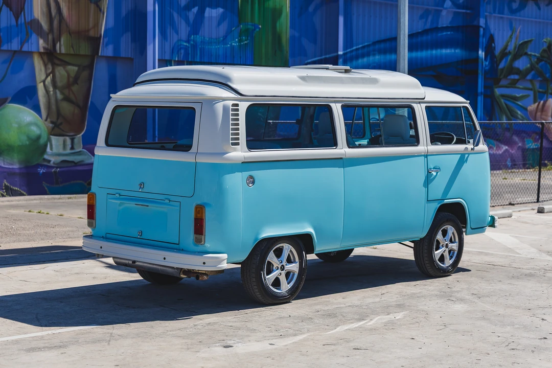 1974 Volkswagen Bay-Window Bus - Image 7 of 31