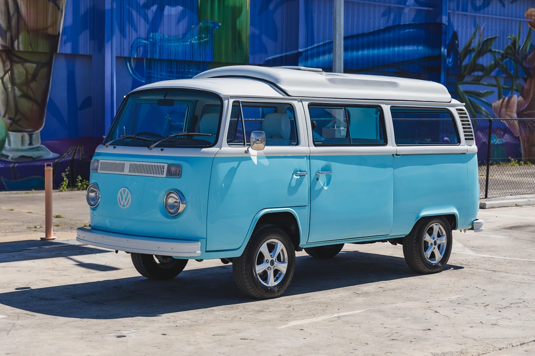 1974 Volkswagen Bay-Window Bus - Image 3 of 31