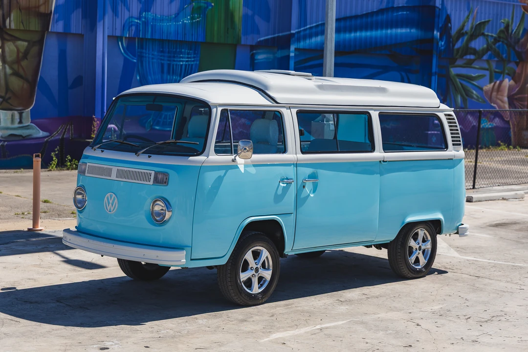 1974 Volkswagen Bay-Window Bus - Image 11 of 31