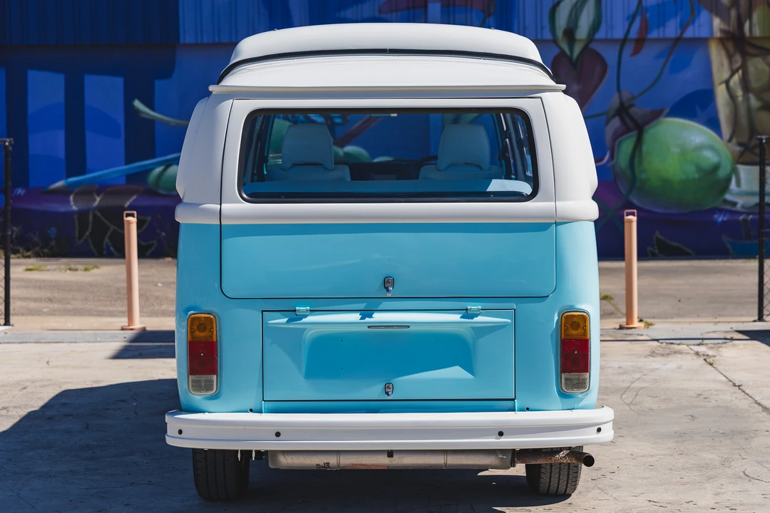 1974 Volkswagen Bay-Window Bus - Image 6 of 31