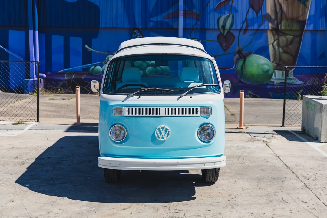 1974 Volkswagen Bay-Window Bus - Image 26 of 31