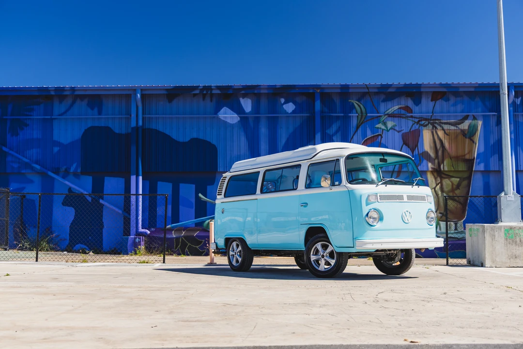 1974 Volkswagen Bay-Window Bus - Image 30 of 31