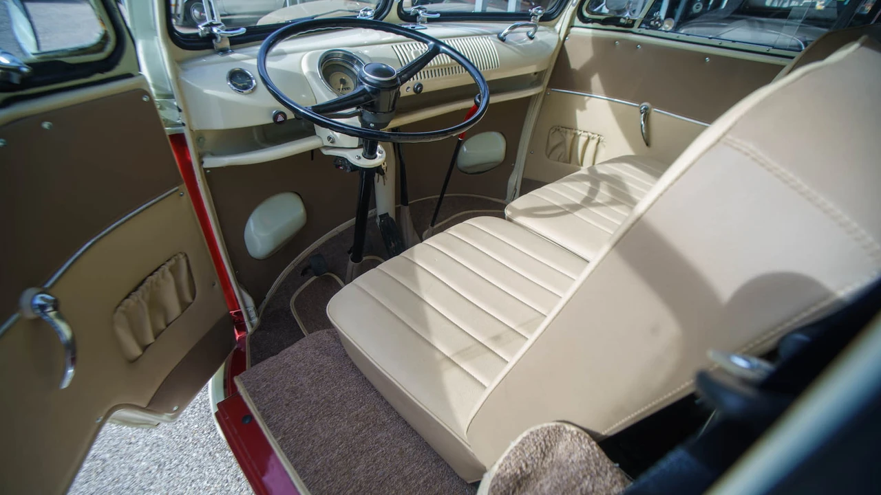 1974 Volkswagen Split-Window Bus - Image 4 of 21