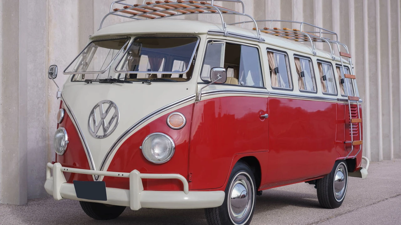 1974 Volkswagen Split-Window Bus - Image 21 of 21