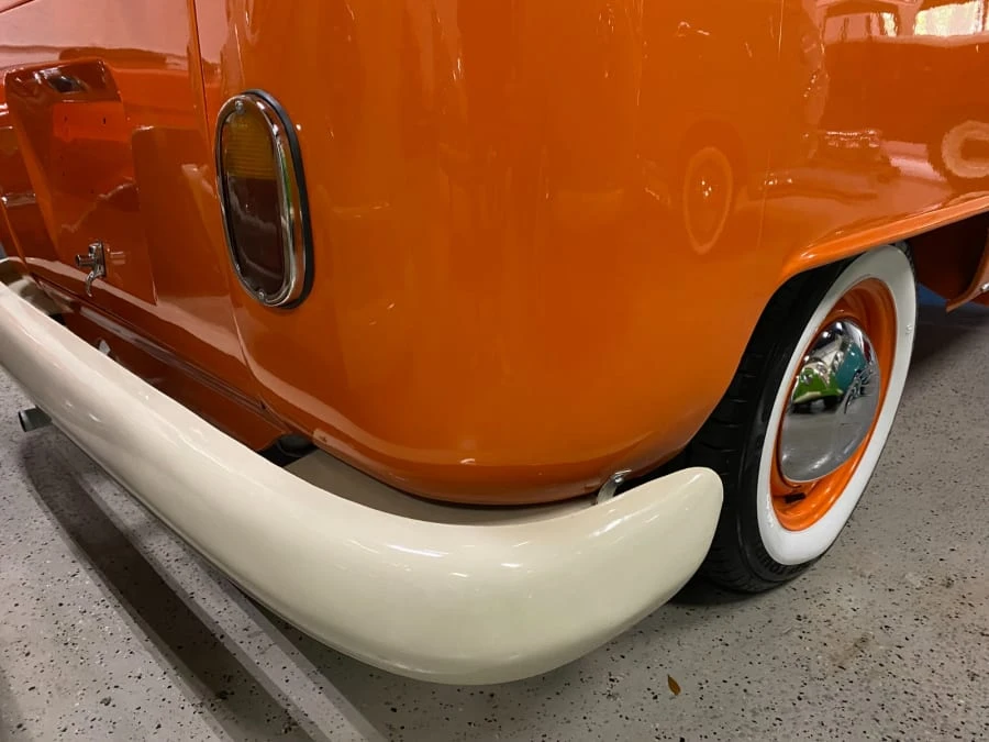 1974 Volkswagen Bay-Window Bus - Image 27 of 31