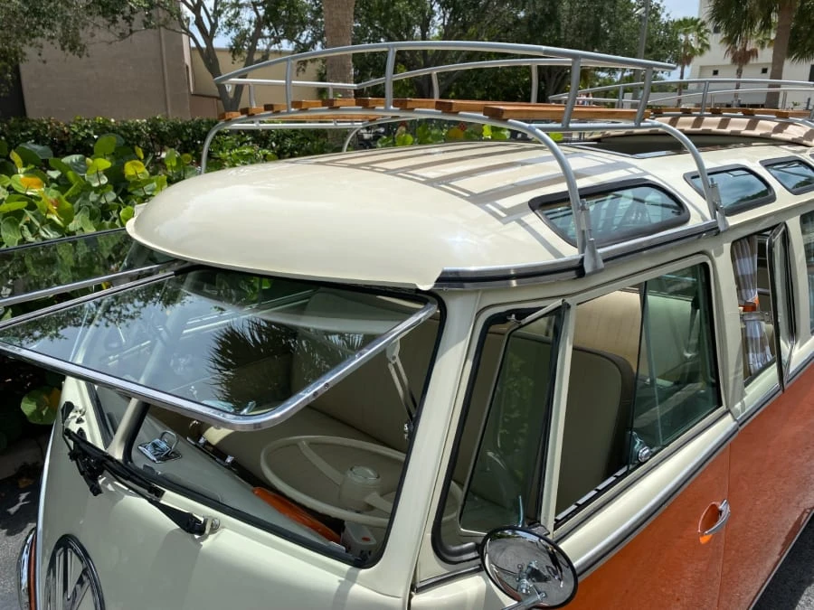 1974 Volkswagen Bay-Window Bus - Image 12 of 31
