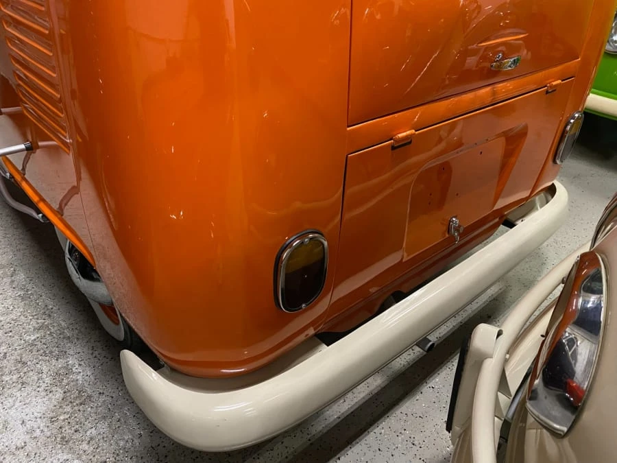 1974 Volkswagen Bay-Window Bus - Image 25 of 31