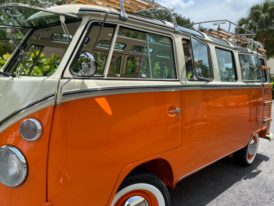 1974 Volkswagen Bay-Window Bus - Image 14 of 31