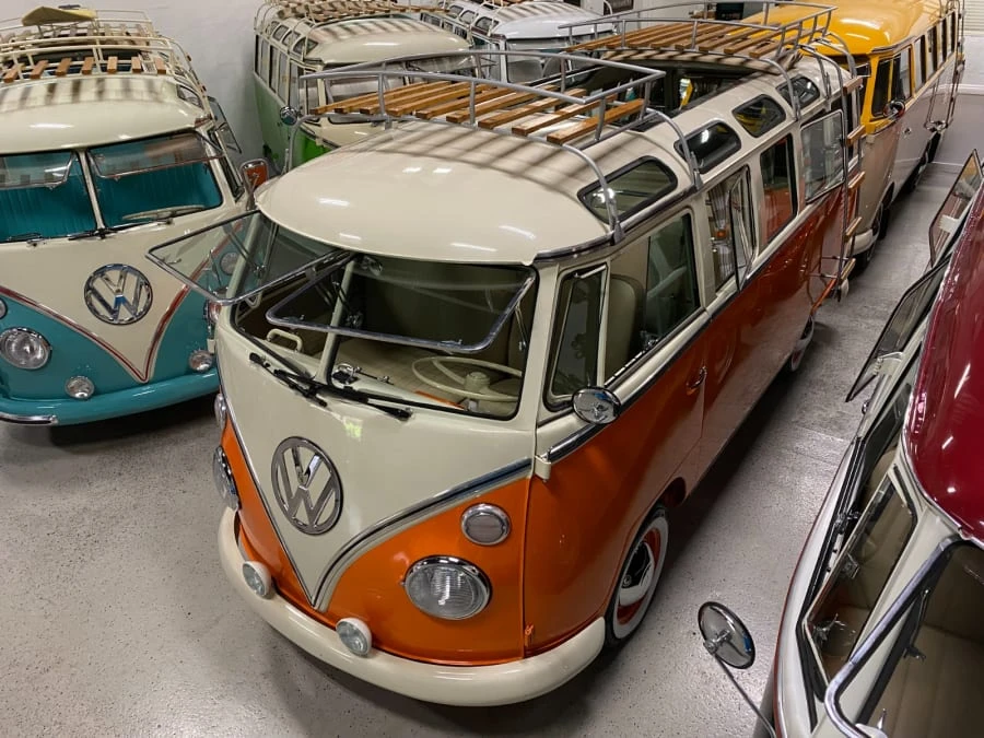 1974 Volkswagen Bay-Window Bus - Image 26 of 31