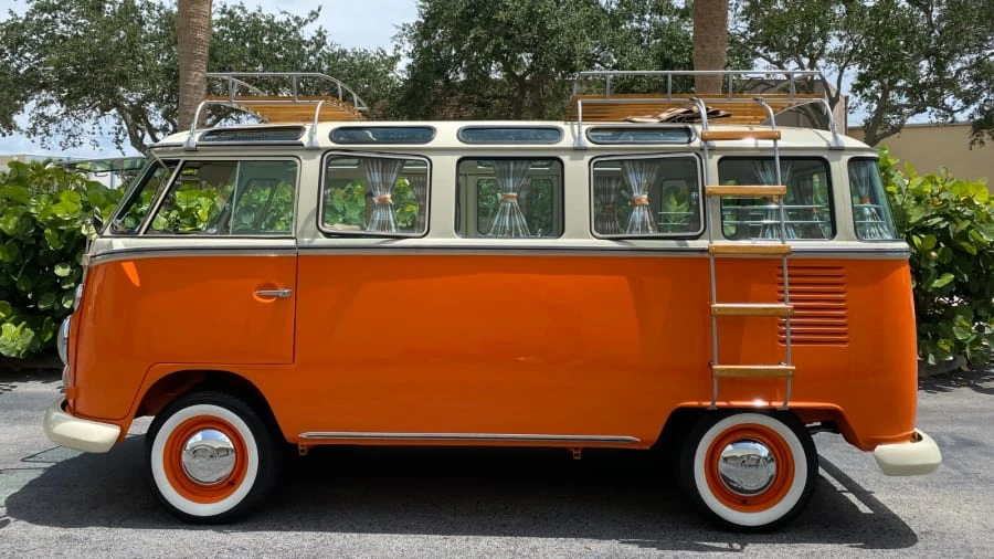 1974 Volkswagen Bay-Window Bus - Image 2 of 31