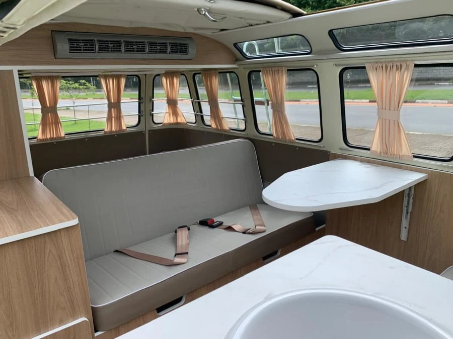1974 Volkswagen Bay-Window Bus - Image 10 of 29