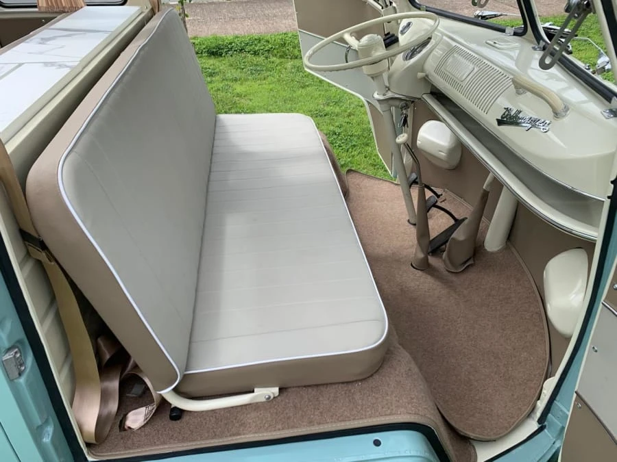 1974 Volkswagen Bay-Window Bus - Image 9 of 29