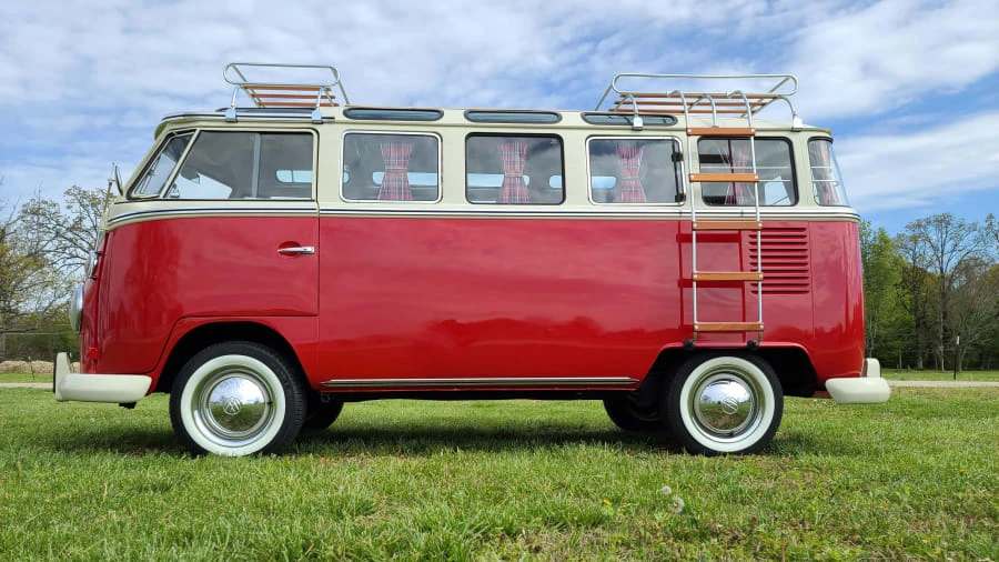 1974 Volkswagen Bay-Window Bus - Image 2 of 9