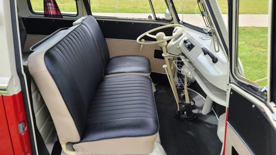 1974 Volkswagen Bay-Window Bus - Image 3 of 9