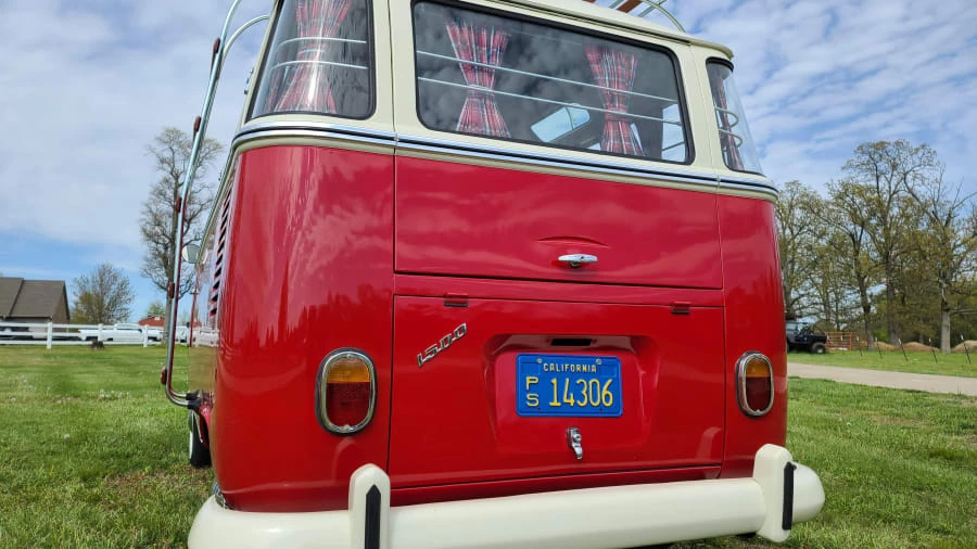 1974 Volkswagen Bay-Window Bus - Image 7 of 9
