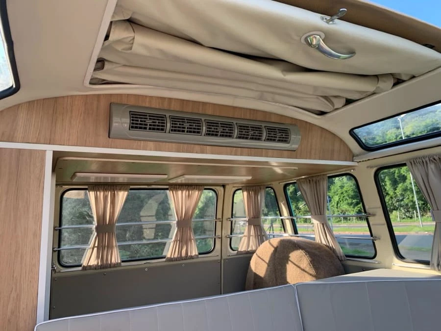 1974 Volkswagen Bay-Window Bus - Image 7 of 31