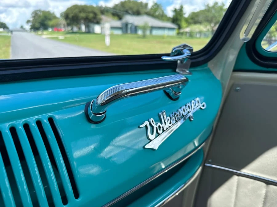 1974 Volkswagen Bay-Window Bus - Image 14 of 31