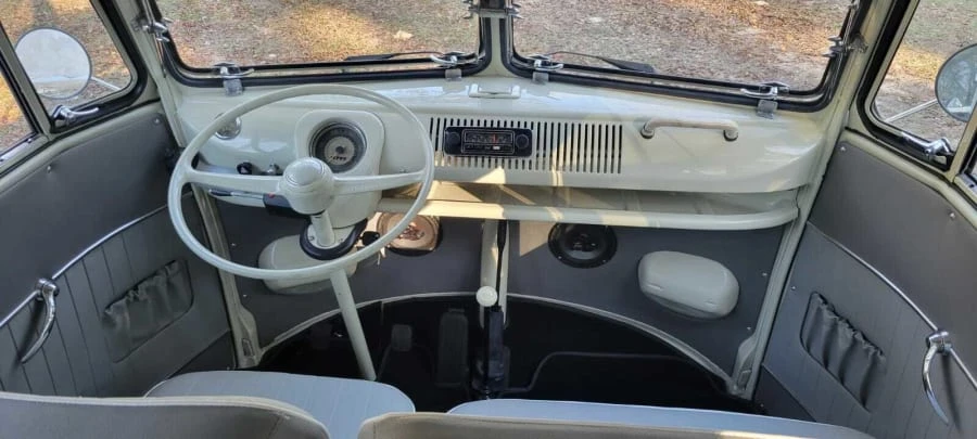 1974 Volkswagen Type 2 - Image 5 of 14