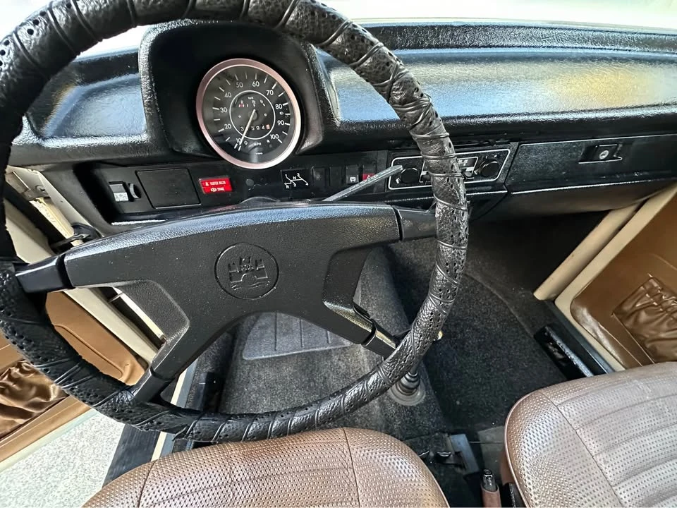 1974 Volkswagen Super Beetle - Image 8 of 11