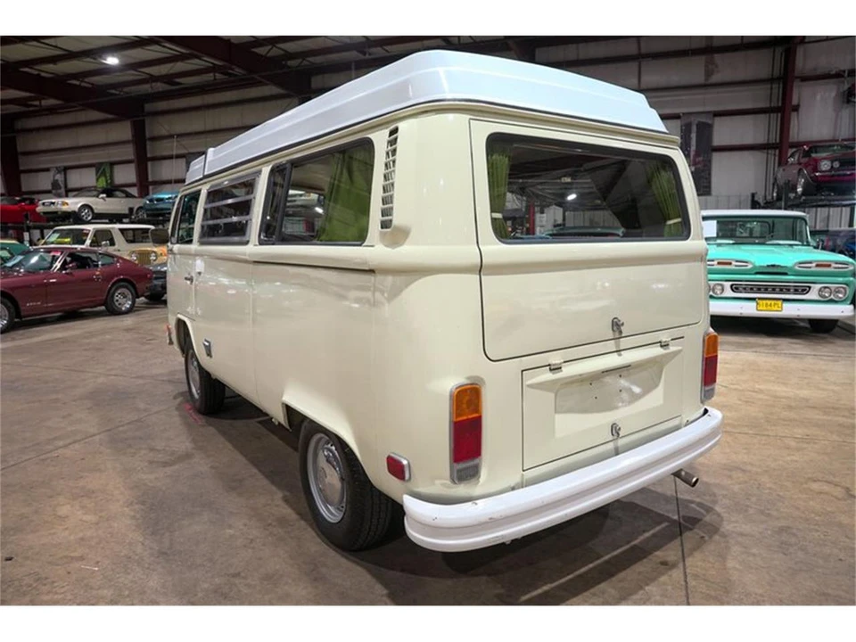 1974 Volkswagen Bay-Window Bus - Image 6 of 31