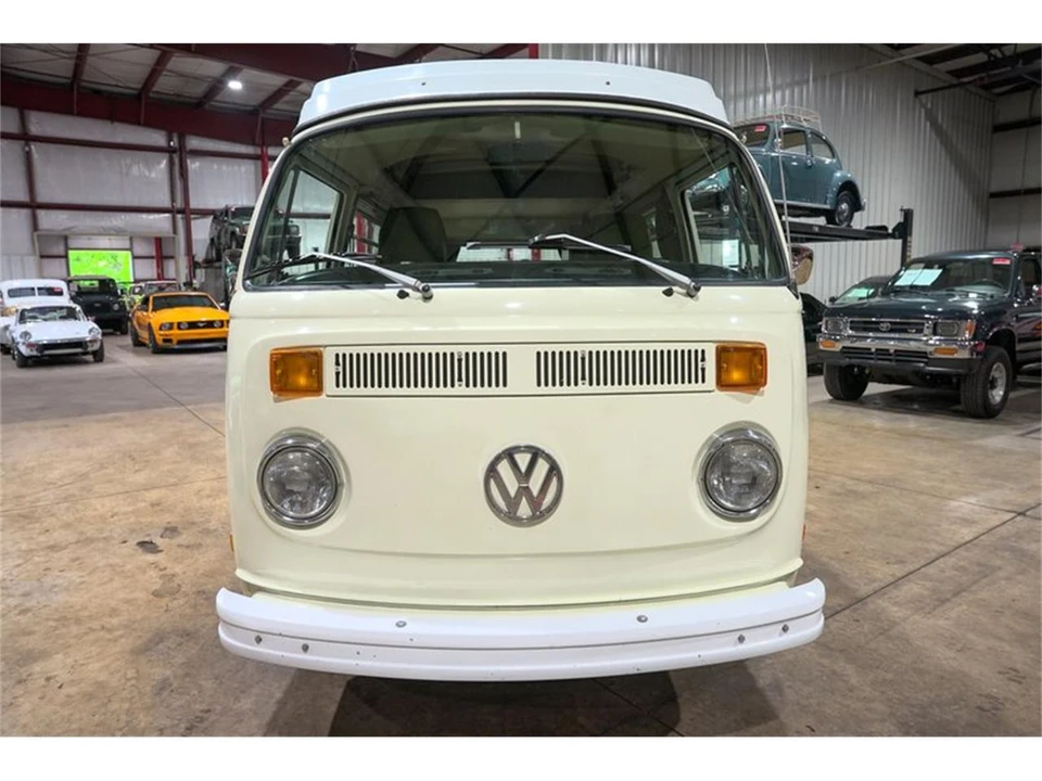 1974 Volkswagen Bay-Window Bus - Image 13 of 31
