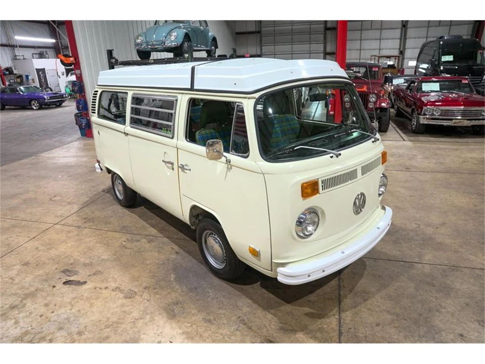 1974 Volkswagen Bay-Window Bus - Image 14 of 31