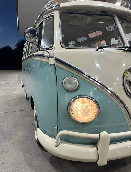 1974 Volkswagen Bay-Window Bus - Image 5 of 7