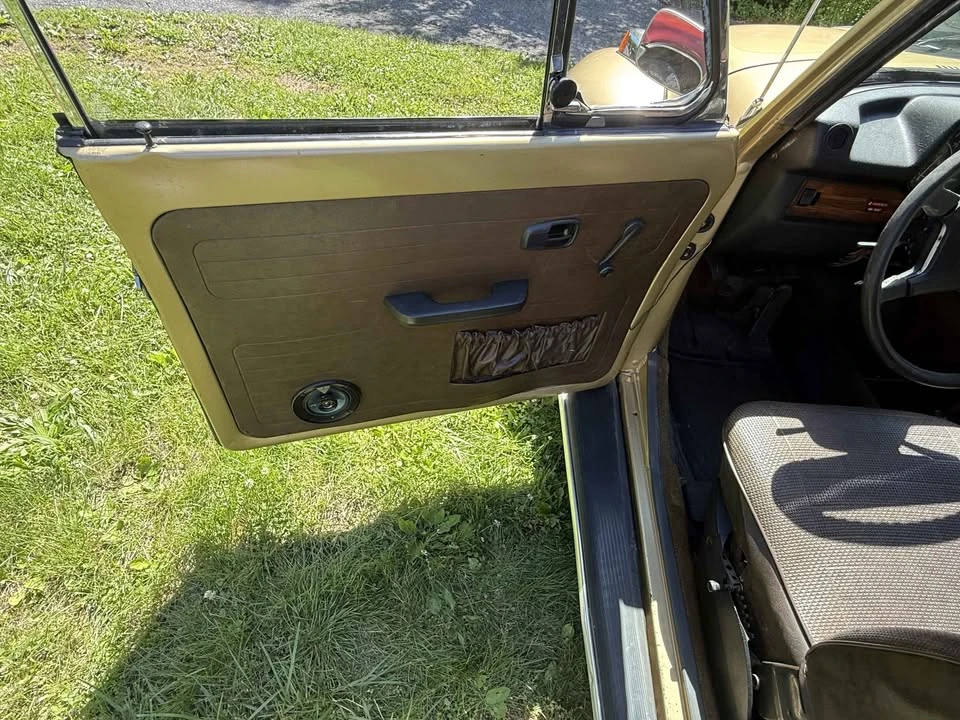 1974 Volkswagen Super Beetle - Image 3 of 8