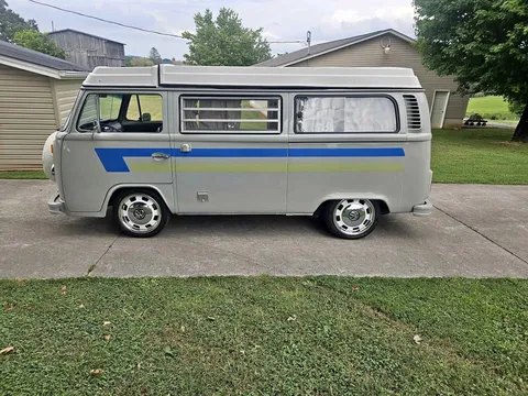 1974 Volkswagen Westfalia Bus