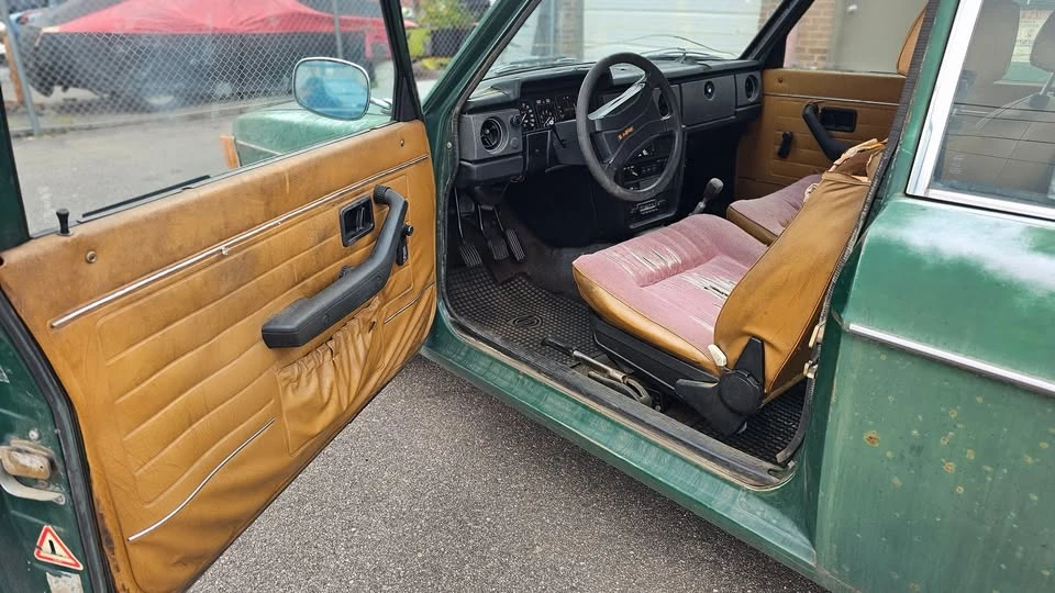 1974 Volvo 142 - Image 5 of 6