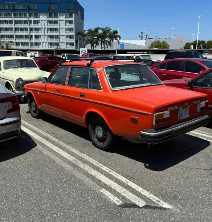 1974 Volvo 144 - Image 8 of 19