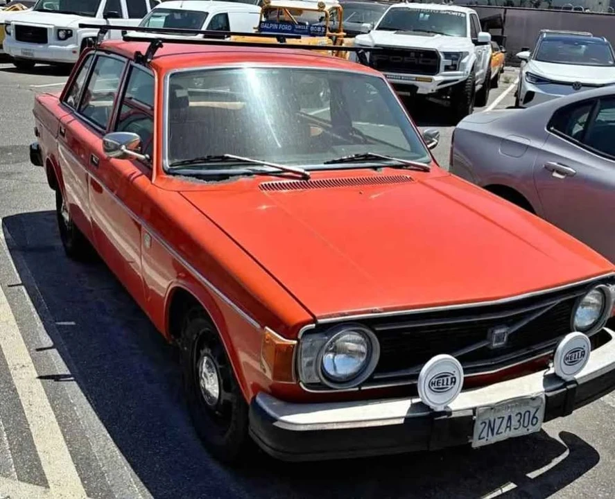 1974 Volvo 144 - Image 18 of 19