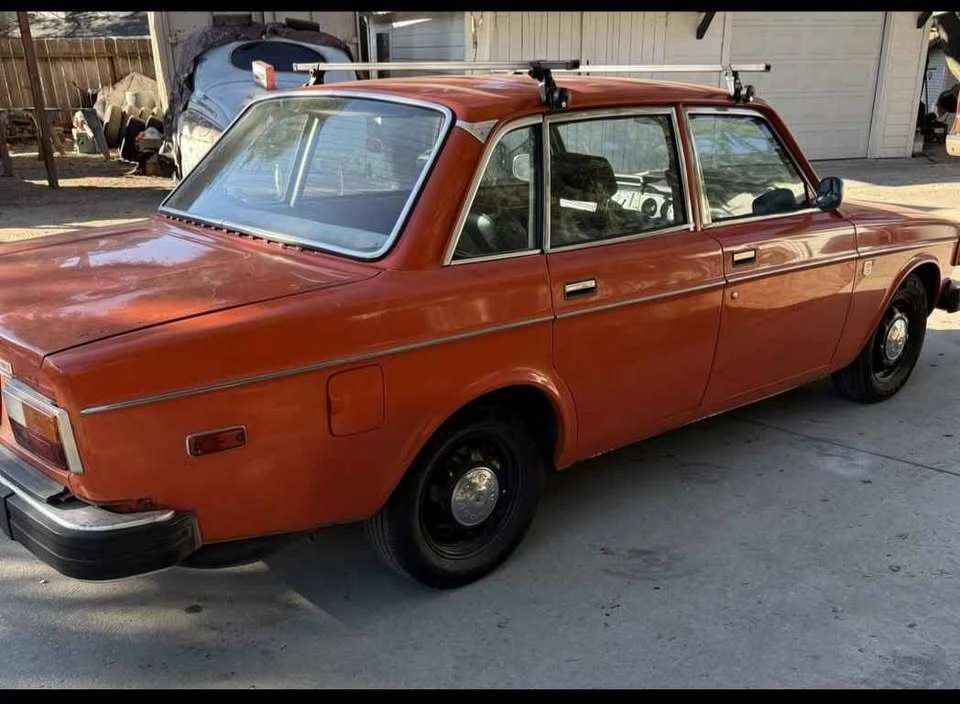 1974 Volvo 144 - Image 3 of 19