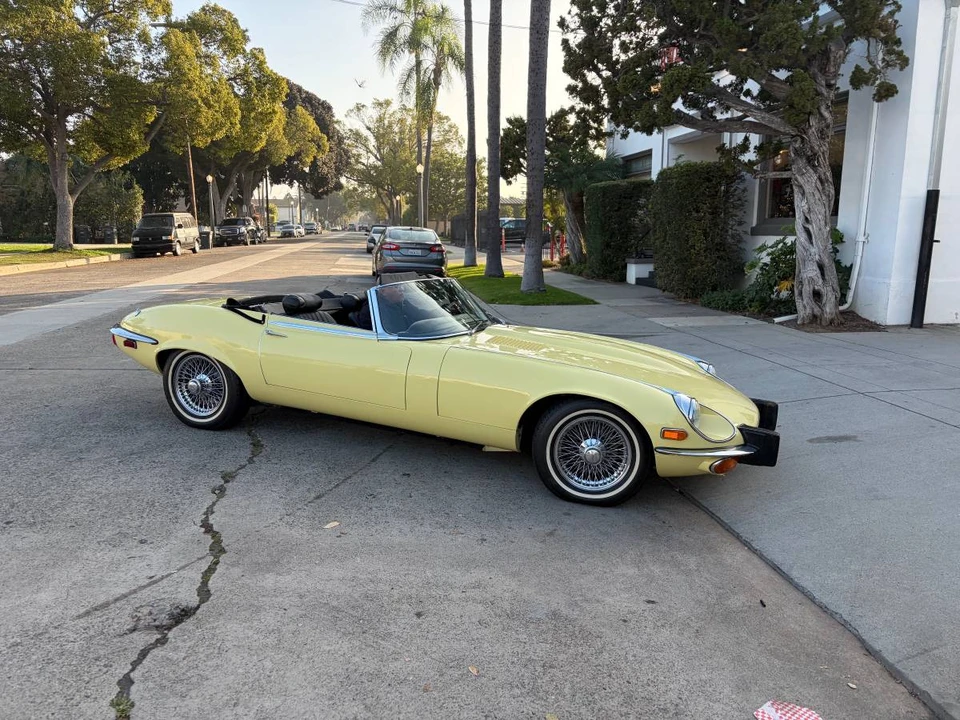1974 Jaguar E-Type Series 3 V12 - Image 9 of 10