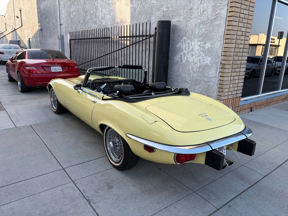 1974 Jaguar E-Type Series 3 V12 - Image 5 of 10