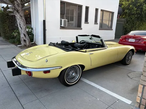 1974 Jaguar E-Type Series 3 V12 - Image 2 of 10