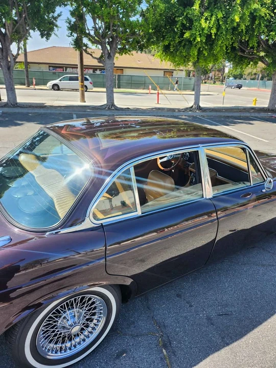 1974 Jaguar XJ Series 2 - Image 5 of 9