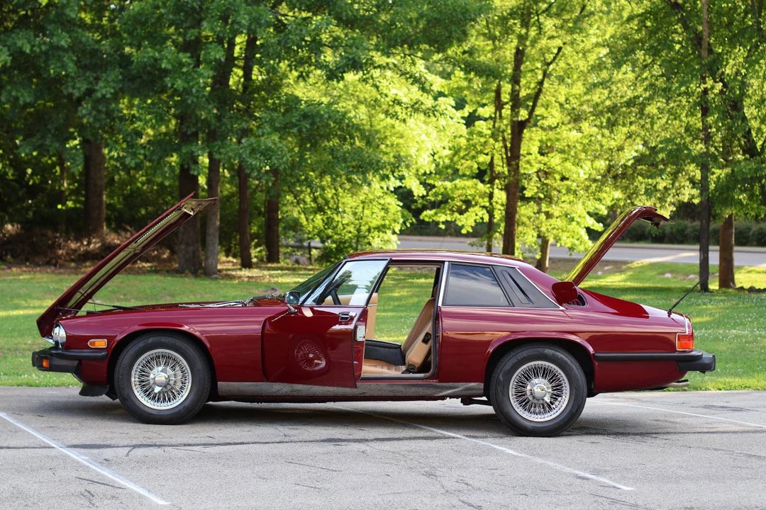 1974 Jaguar XJS - Image 17 of 23