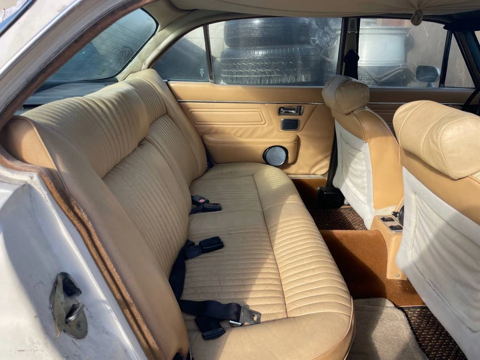 1974 Jaguar XJ Series 2 - Image 4 of 6