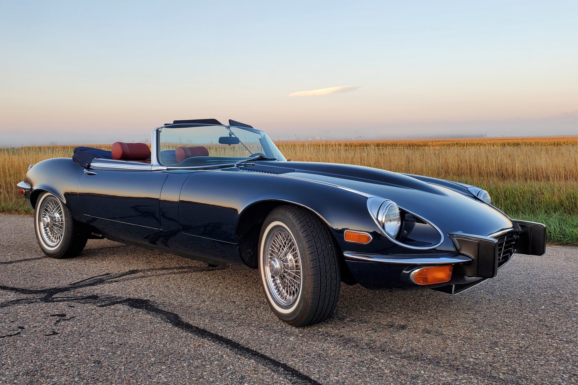 1974 Jaguar E-Type Roadster V12 4-Speed