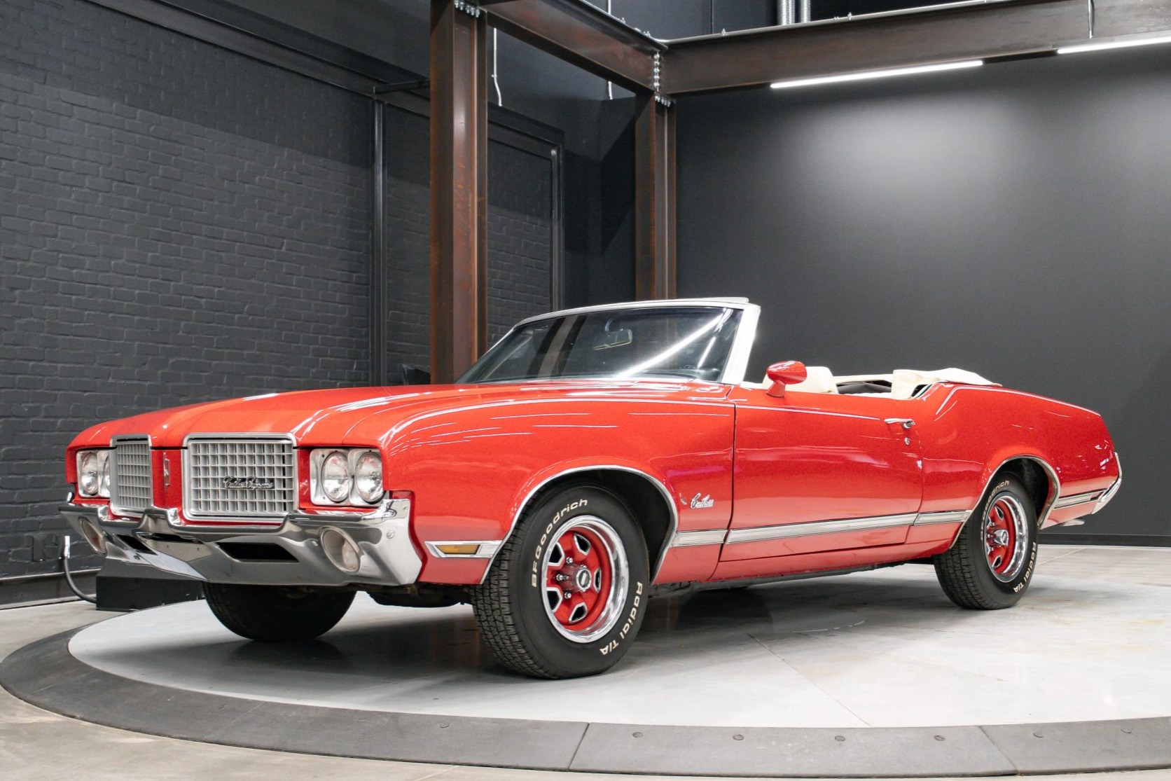 1971 Oldsmobile Cutlass Supreme Convertible