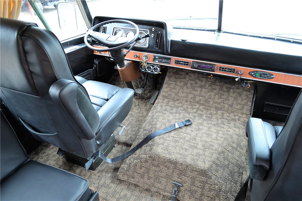 1975 Airstream - Image 3 of 5